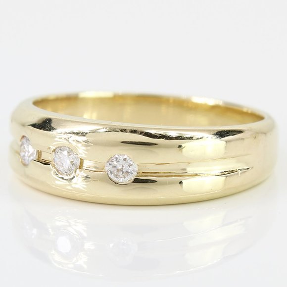 14k Yellow Gold Men's Diamond Wedding Band Ring - Picture 2 of 5